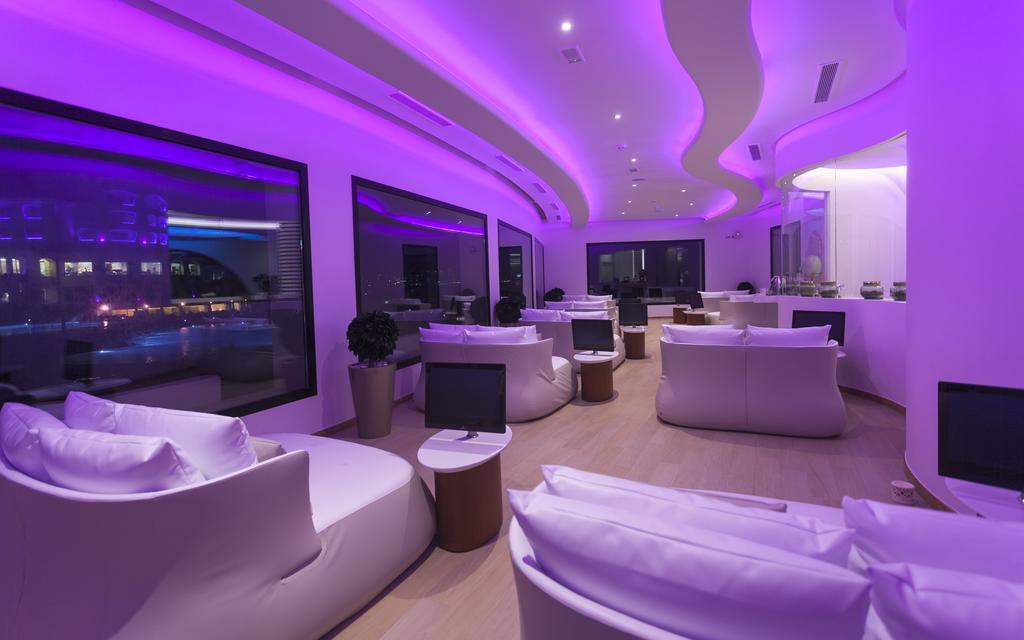 La Cigale Tabarka Hotel Exterior photo The lounge at the airport